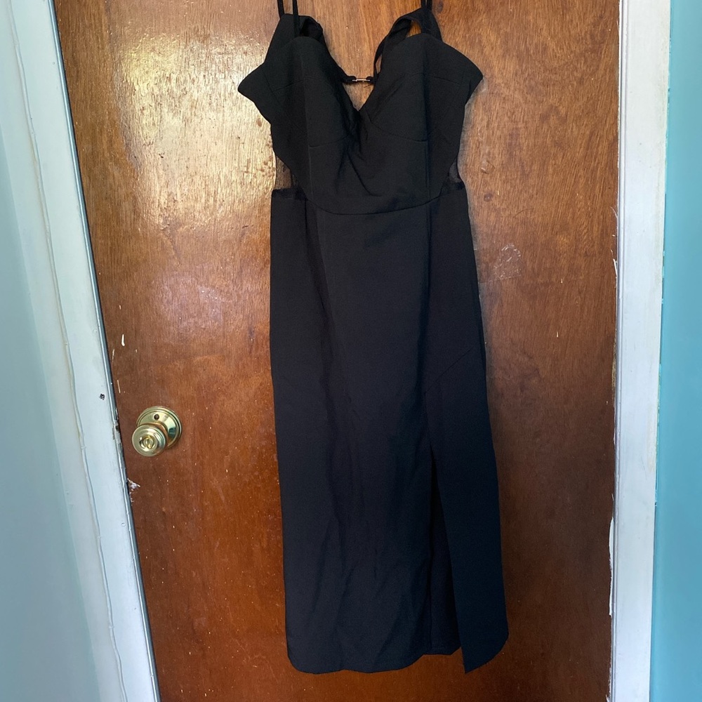 BRAND NEW CHARLOTTE RUSSE BLACK DRESS